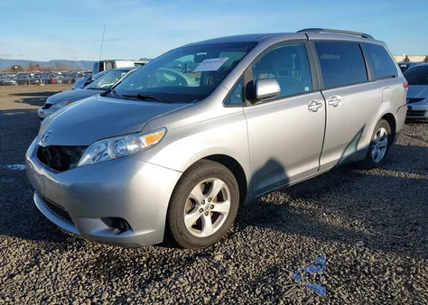 2011 Toyota Sienna Le V6 from USA, damaged, VIN 5TDKK3DC3BS024947